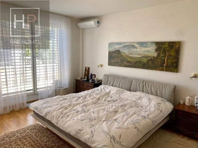 4.5 Zimmer Attika-Eigentumswohnung mit Hobbyraum und 2 Autoeinstell...