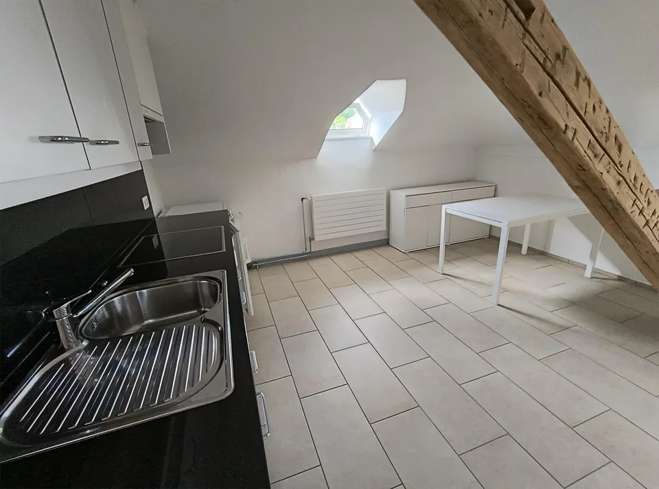 Günstige 2-Zimmer-Mansardenwohnung