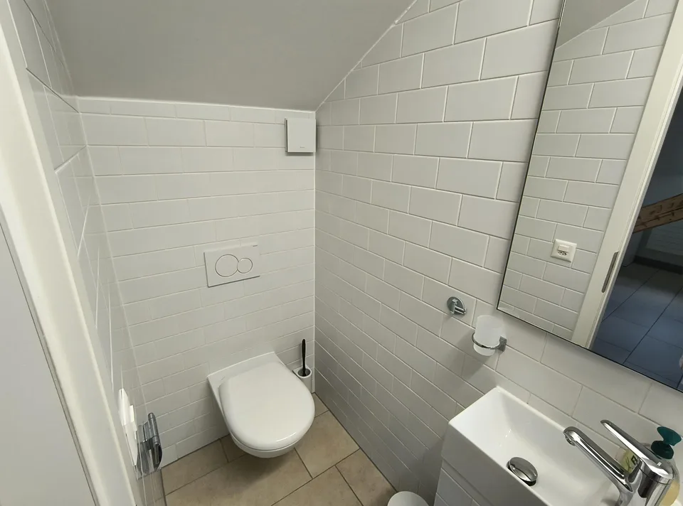 Günstige 2-Zimmer-Mansardenwohnung