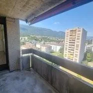 Attraktive 4.5-Zimmerwohnung mit Aussicht, Lift & Tiefgarage