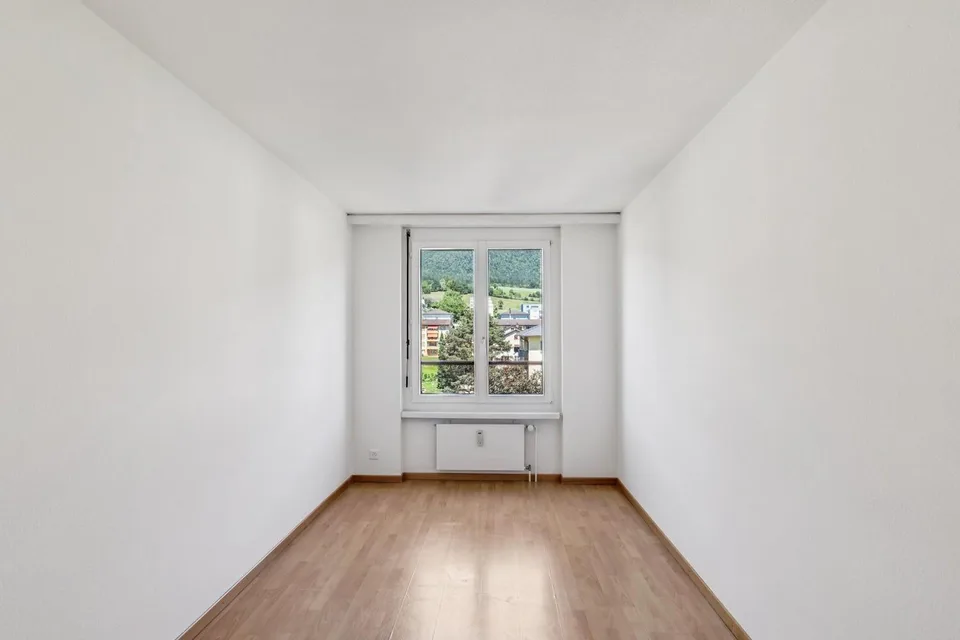 Attraktive 4.5-Zimmerwohnung mit Aussicht, Lift & Tiefgarage