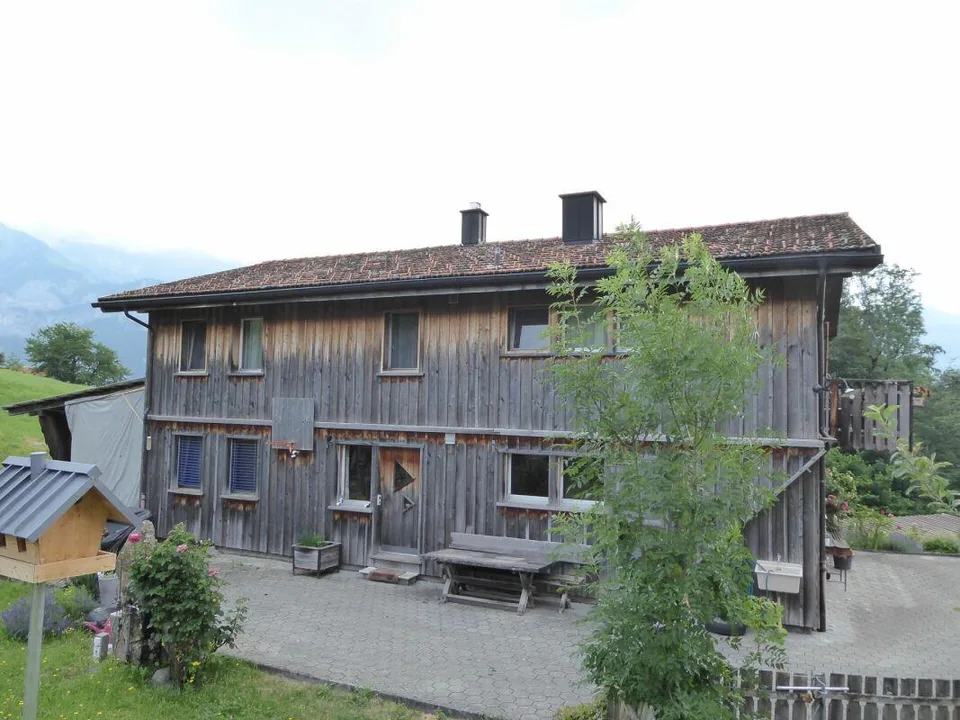 Appartement 4 1/2 pièces dans un quartier résidentiel idyllique au milieu du vert