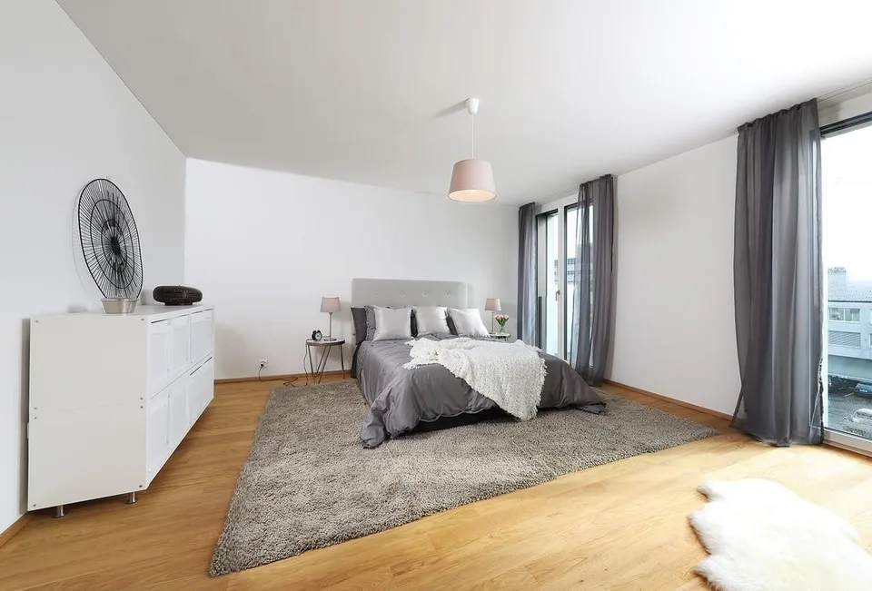 Grosszügige und topmoderne 4,5-Zimmerwohnung in gepflegter Überbauung