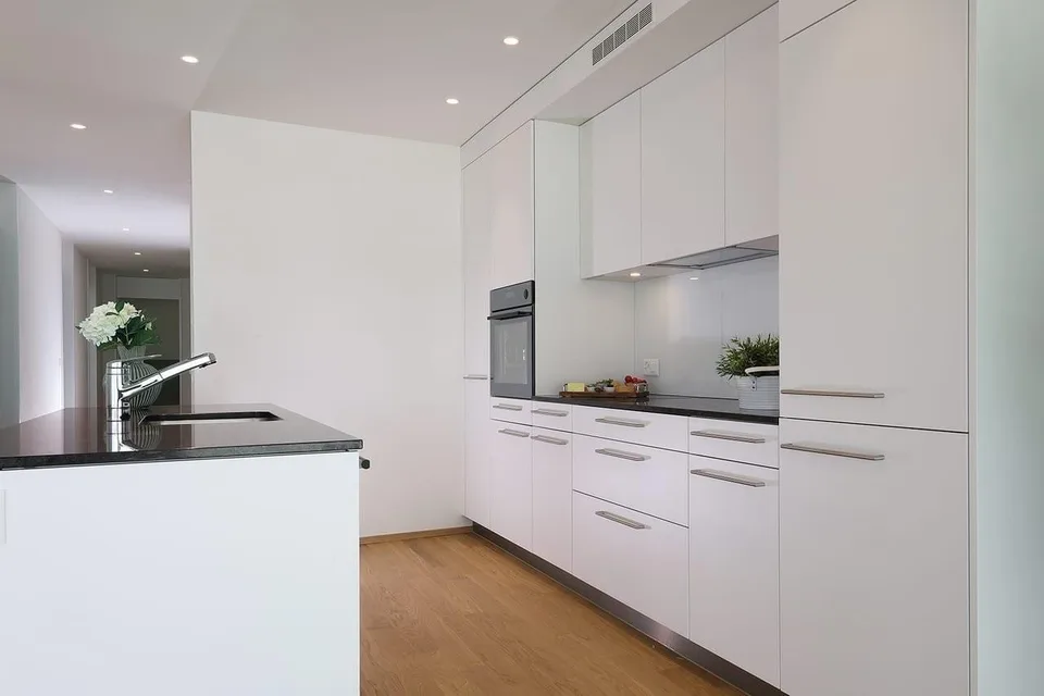 Grosszügige und topmoderne 4,5-Zimmerwohnung in gepflegter Überbauung
