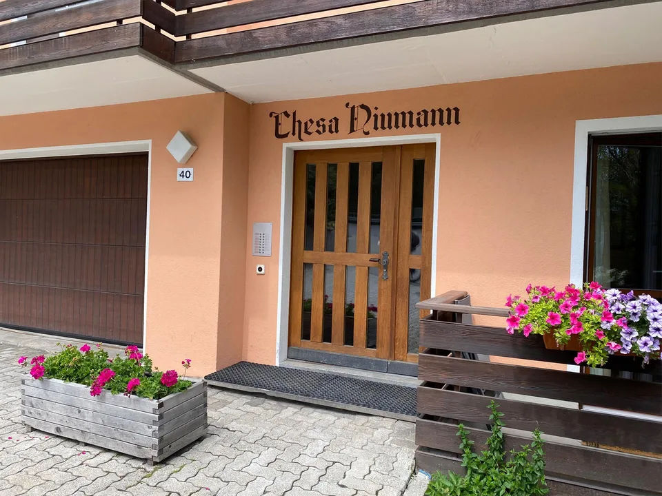 Exklusive 3.5 Zimmer-Ferienwohnung an bester Lage in St. Moritz