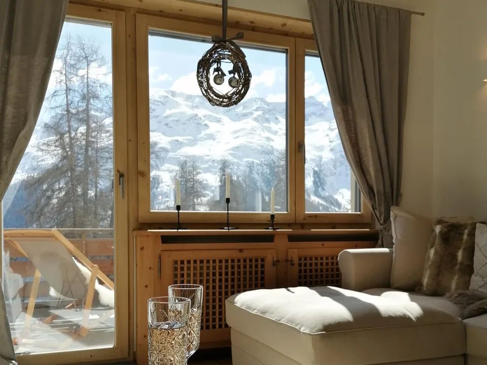 Exklusive 3.5 Zimmer-Ferienwohnung an bester Lage in St. Moritz