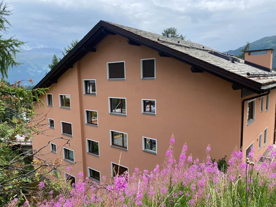 Exklusive 3.5 Zimmer-Ferienwohnung an bester Lage in St. Moritz