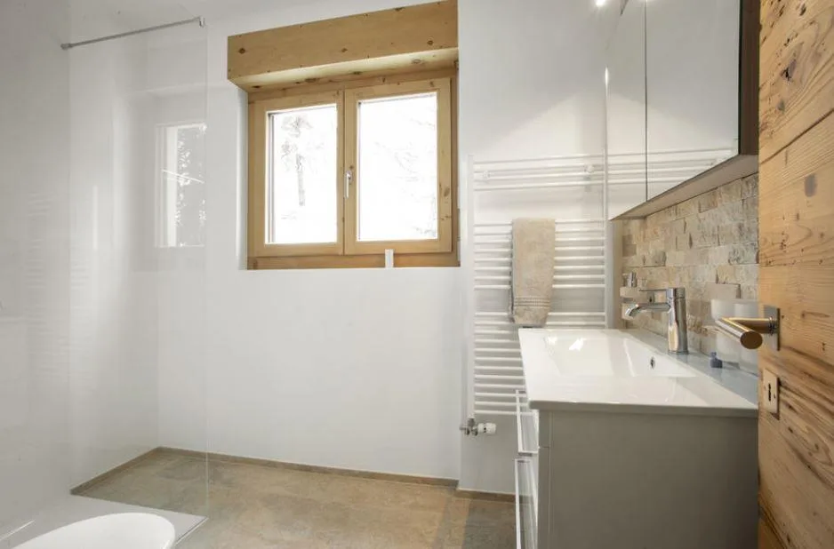 Exklusive 3.5 Zimmer-Ferienwohnung an bester Lage in St. Moritz