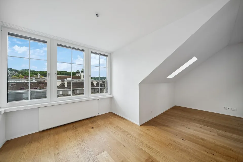 Exklusive 5-Zimmer-Maisonettewohnung mit Dachterrasse im Herzen von Luzern