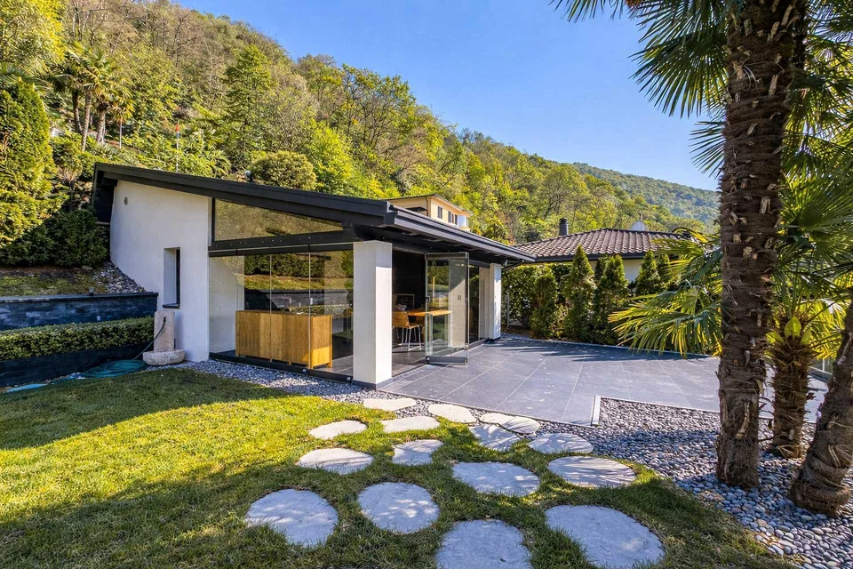 Splendida villa di lusso vista lago con piscina e darsena