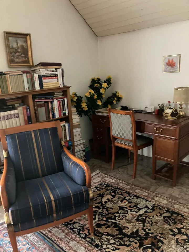 Möblierte 2.5 Zimmer- Maisonettewohnung mit grossem Balkon