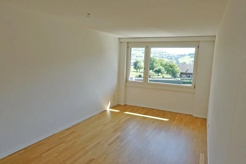 neues zu Hause mit Blick in die Berge