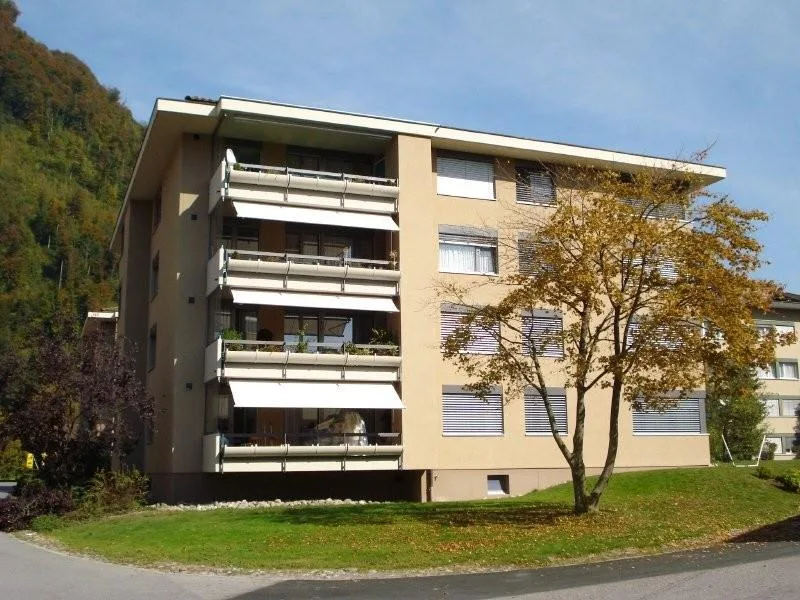 neues zu Hause mit Blick in die Berge