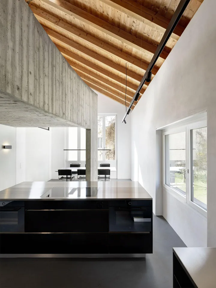 Appartamento elegante di 5,5 stanze a Domat/Ems