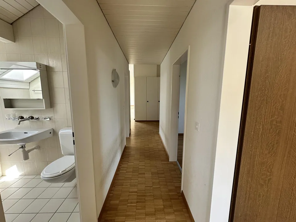 5.0 Zimmerwohnung in Safenwil