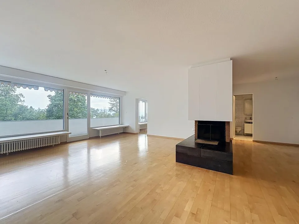 Appartement spacieux de 5,5 pièces dans un emplacement attractif sur Zürichberg