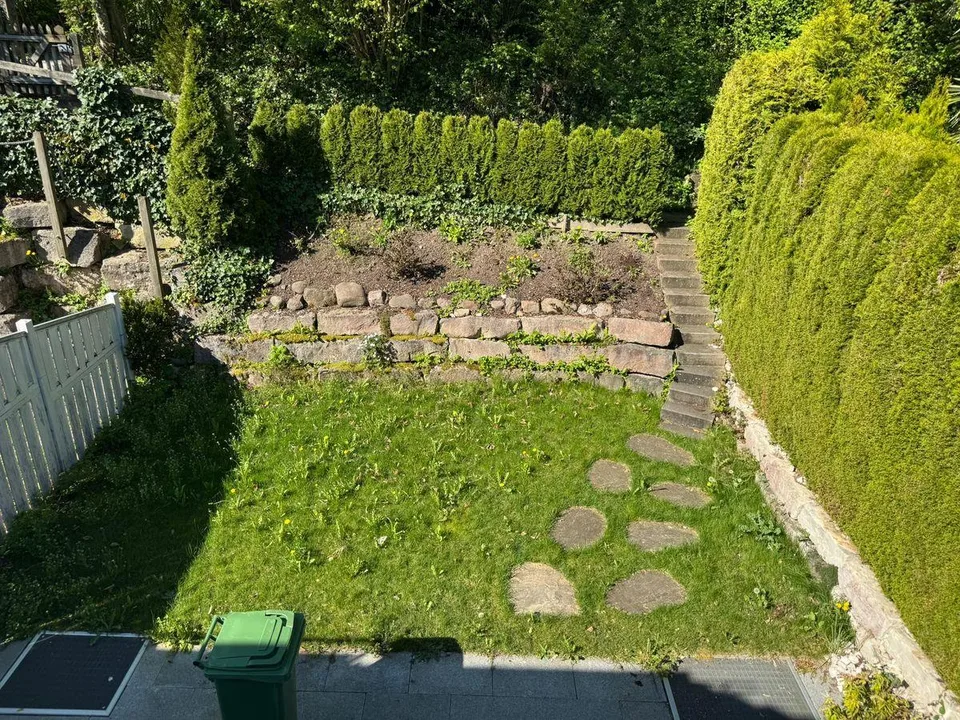 ELEGANZ TRIFFT WOHNKOMFORT - EXKLUSIVES HAUS MIT PRIVATGARTEN