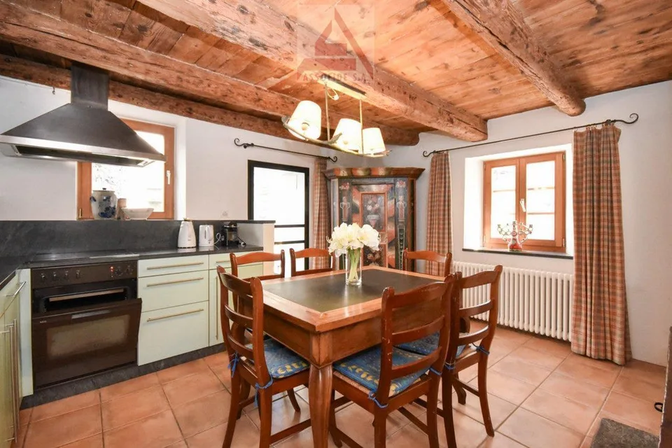 Romantische Residenz mit Panoramablick / Dimora romantica con panorama