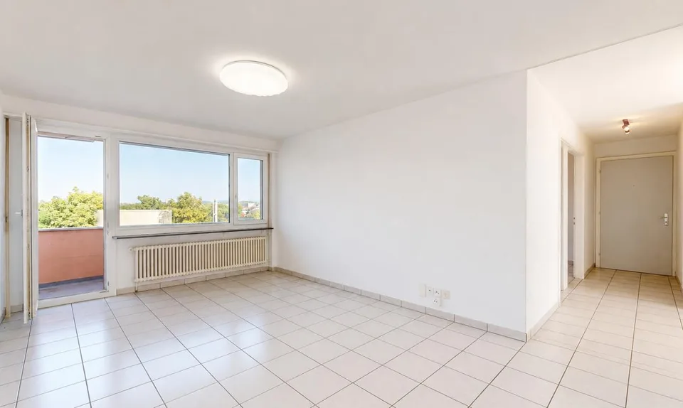 Bright 4.5-room apartment with balcony and Rhine view in Stein AG