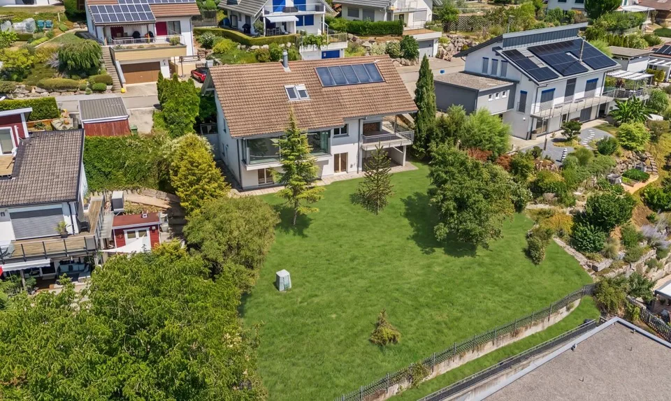 Grosszügiges 6.5Zi-Einfamilienhaus mit Garten und traumhafter Aussicht