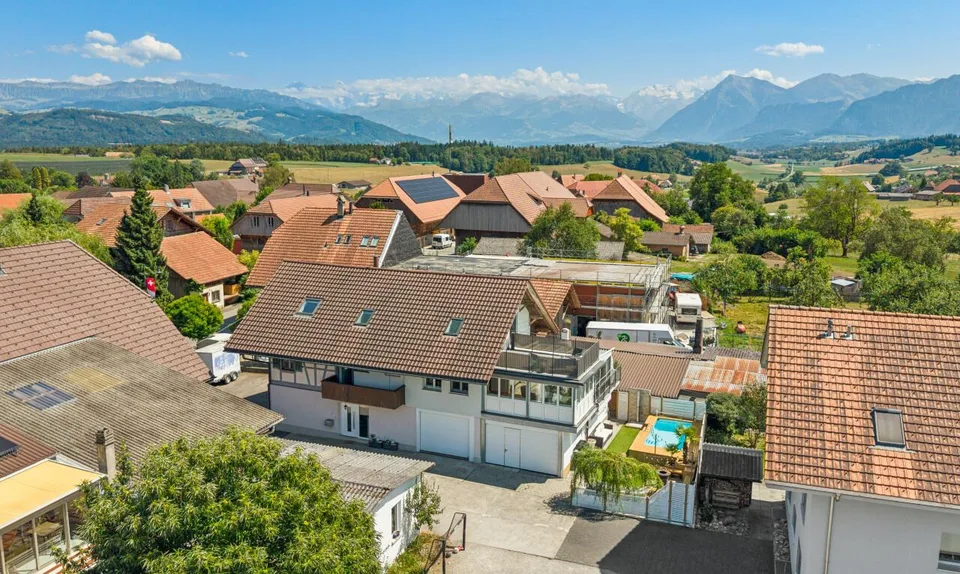 Einzigartiges Familienhaus mit Wellness und Weitsicht