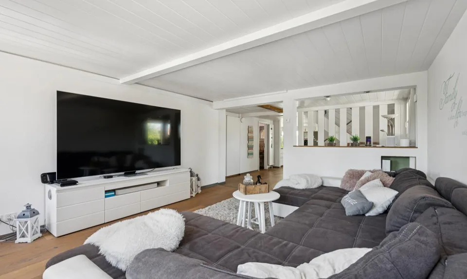 Einzigartiges Familienhaus mit Wellness und Weitsicht