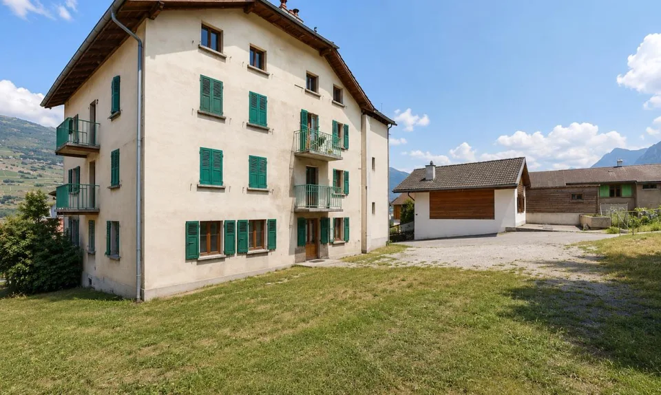Appartement 3,5 pièces à Grône – Fort potentiel de rénovation