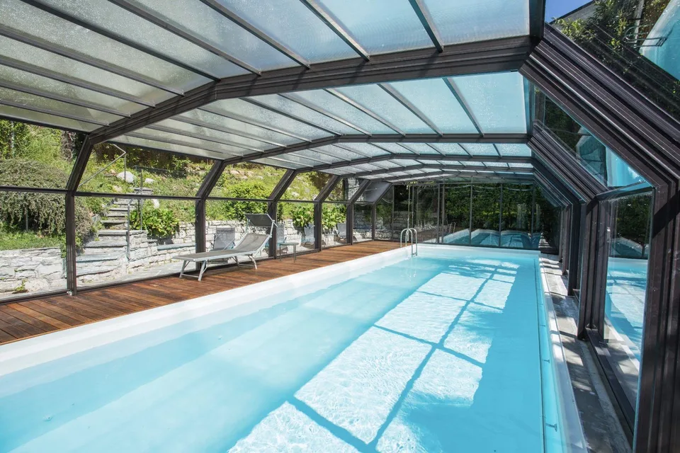 ELEGANTE APPARTAMENTO DI 5.5 LOCALI CON SPETTACOLARE VISTA LAGO | E...