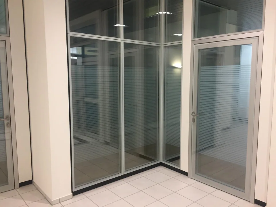 Helle, moderne Büroräume 107.3 m2 an Top Lage in Sarnen