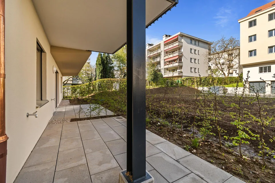 grosszügige 1.5-Zimmerwohnung mit Sitzplatz