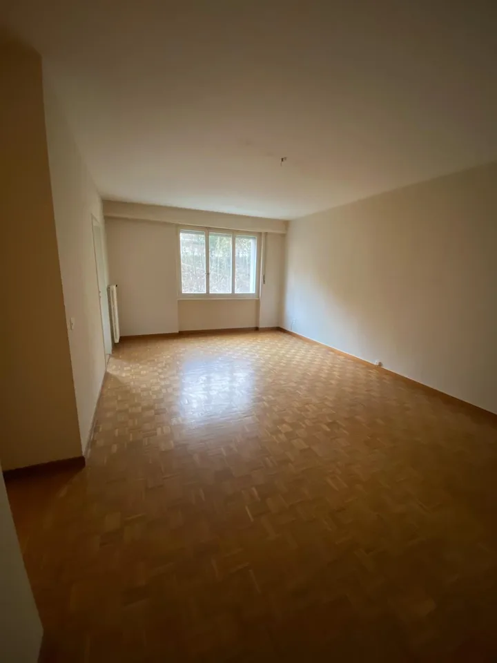 Studio rénové  près du CHUV