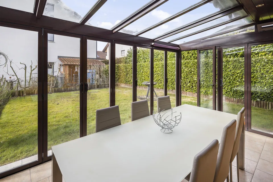Family-friendly living experience with garden and winter garden