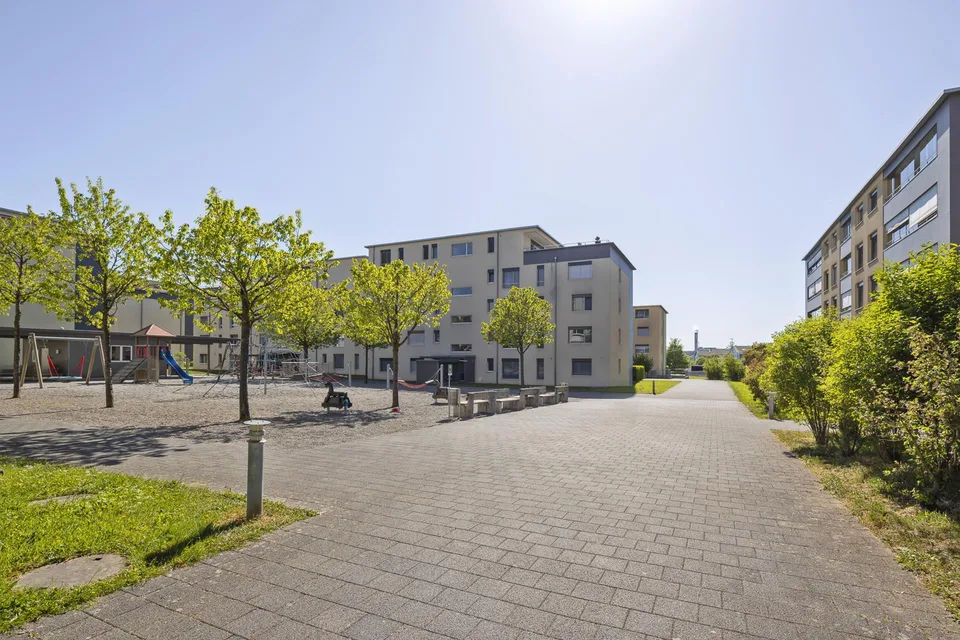 Behaglich-modernes Schmuckstück mit viel Licht an zentraler Lage
