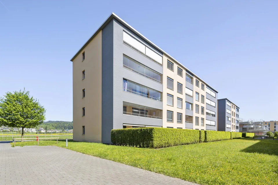 Behaglich-modernes Schmuckstück mit viel Licht an zentraler Lage
