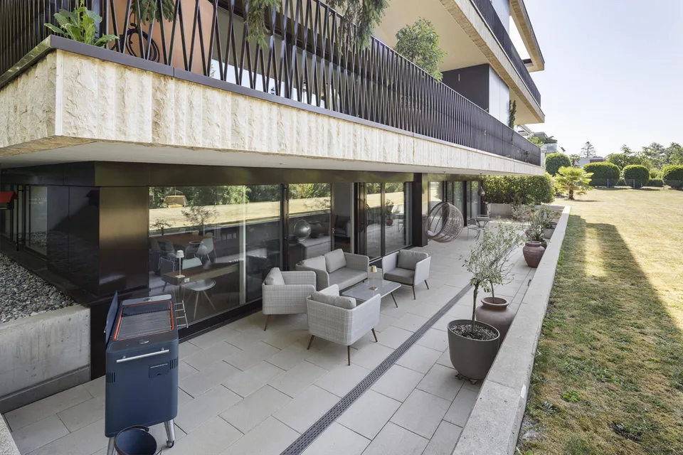 Grosszügiges Wohnen mit Terrasse und Potenzial für ein weiteres Zimmer