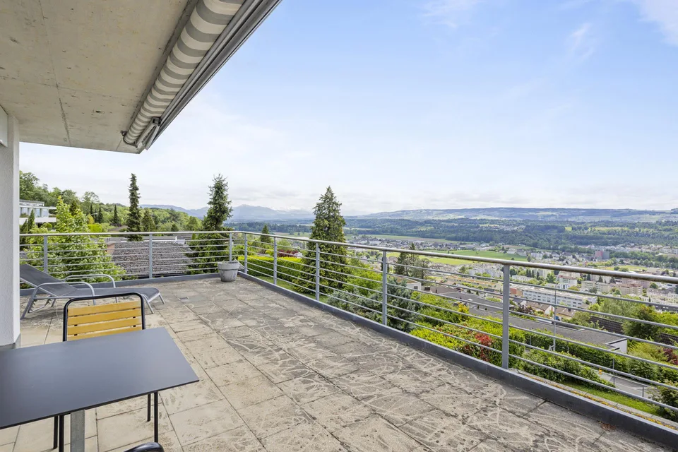 Wohntraum mit unverbaubarer Weitsicht und grosser Terrasse