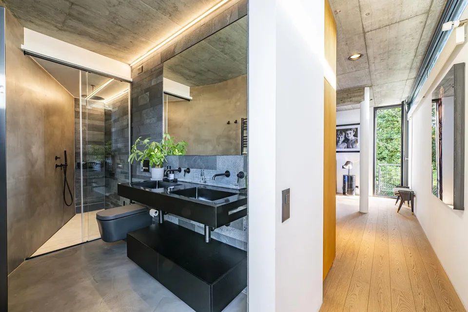 The Dolinski home | TI