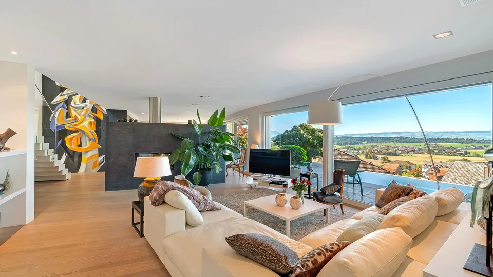 Stilvolles, modernes Zuhause mit Wellness, Lift und Pool