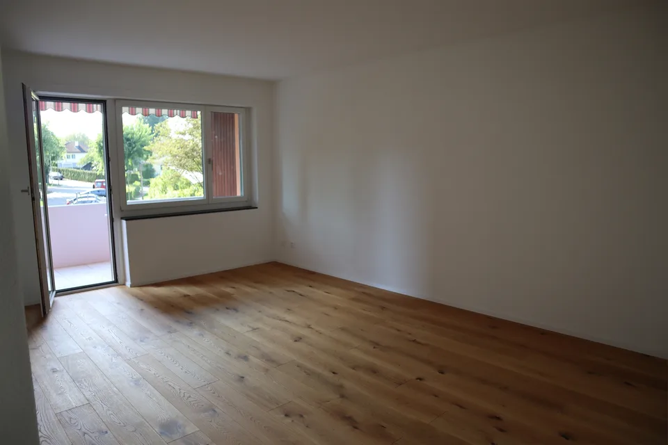 moderne neuwertige 2.5-Zi Eigentumswohnung zu vermieten
