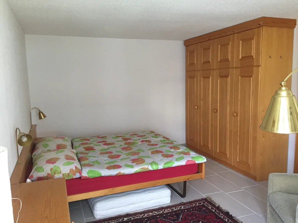 Laax Dorf – Möblierte 2.5-Zimmer-Wohnung mit Cheminée  zu vermieten