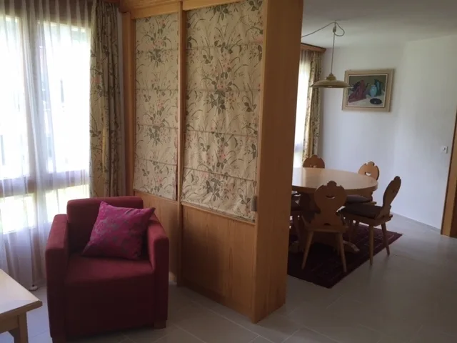 Laax Dorf – Möblierte 2.5-Zimmer-Wohnung mit Cheminée  zu vermieten