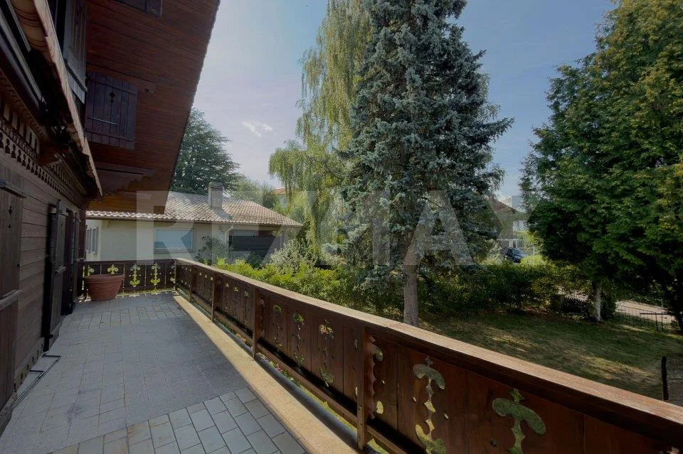 Magnifique grand chalet offrant un grand potentiel au cœur de Giffers – photo 10 sur 16