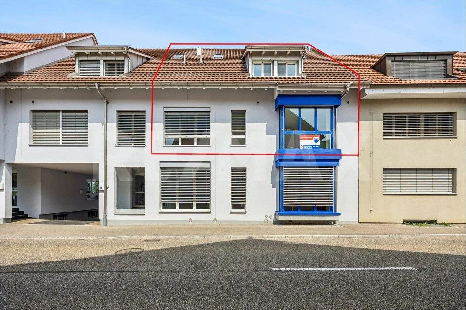 Grosszügige 3-Stöckige Wohnung mit Blick auf den Rhein...