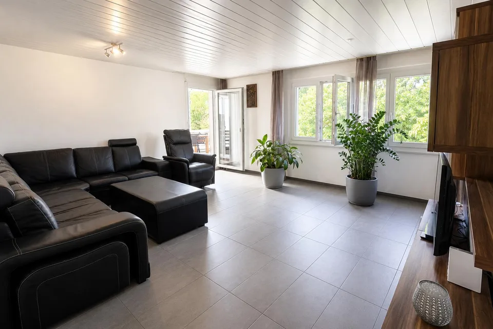 Modernisierte 4.5-Zimmer-Wohnung mit sonnigem Balkon in Kriens