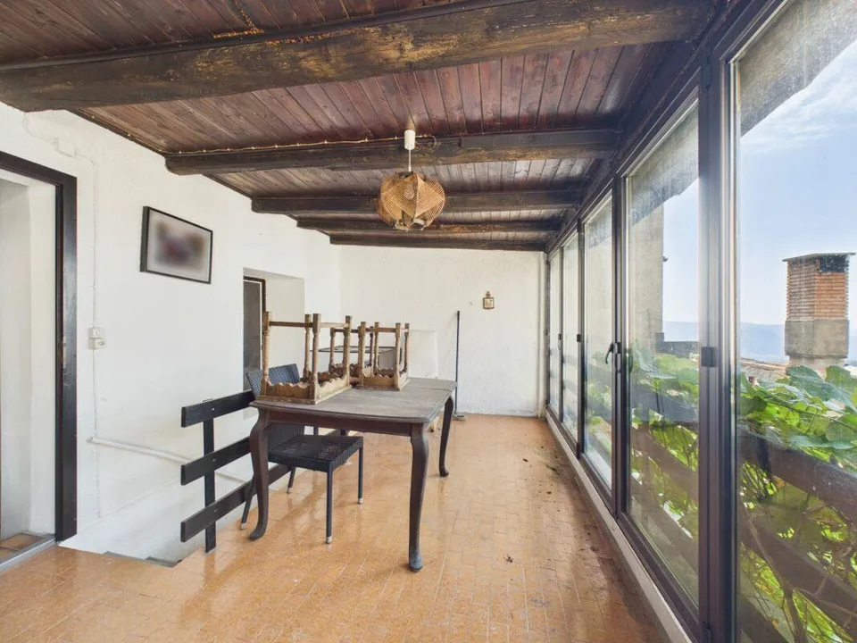 Two core houses with open view and garden to enhance in Salorino