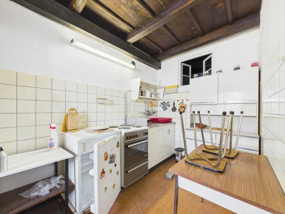 Two core houses with open view and garden to enhance in Salorino