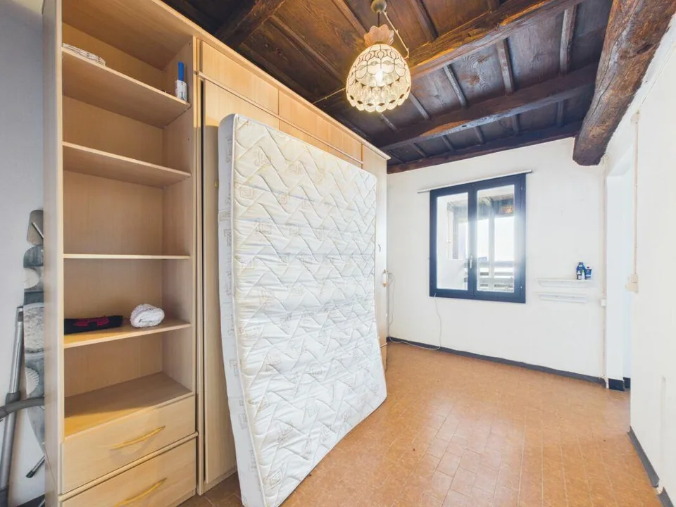 Two core houses with open view and garden to enhance in Salorino