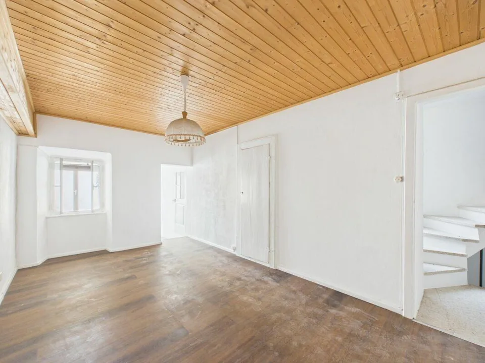 Two core houses with open view and garden to enhance in Salorino