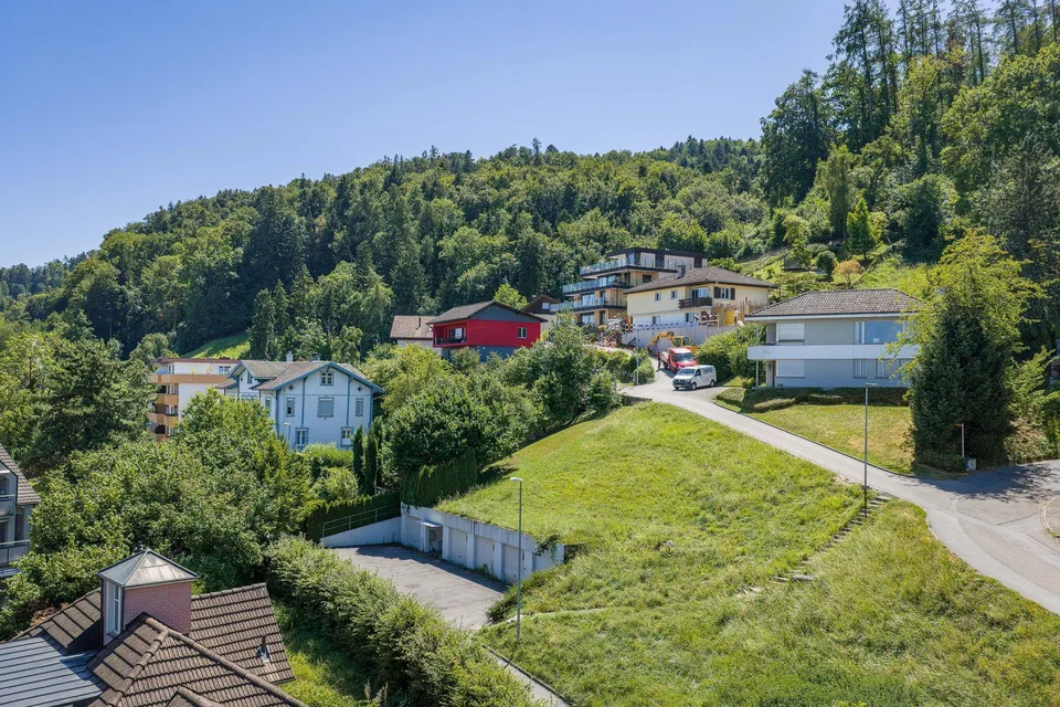 Baulandgrundstück mit Bestandesobjekt