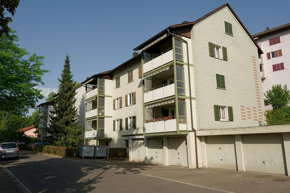 Heimlige 4 Zimmerwohnung an zetnraler Lage